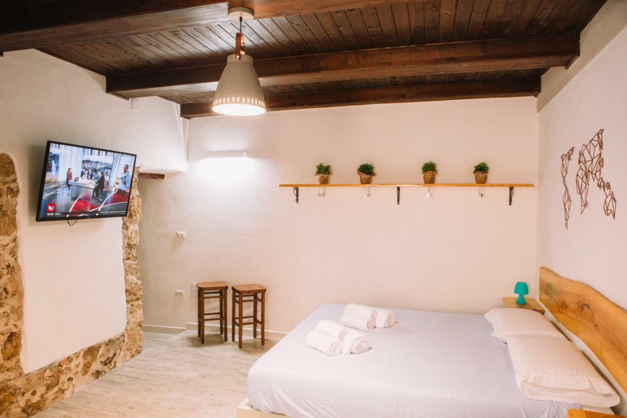 Apartment In The Heart Of The City Alghero Exterior foto