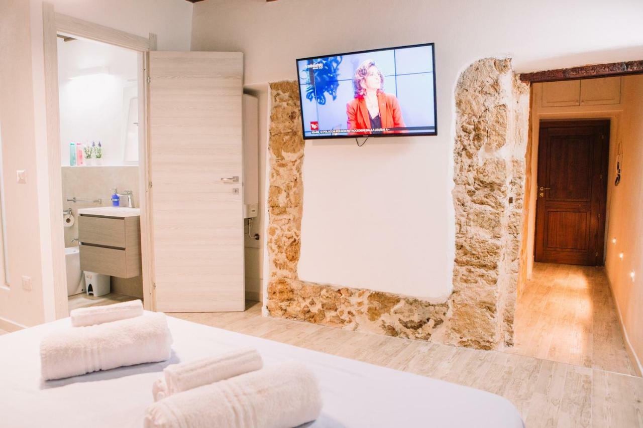 Apartment In The Heart Of The City Alghero Exterior foto