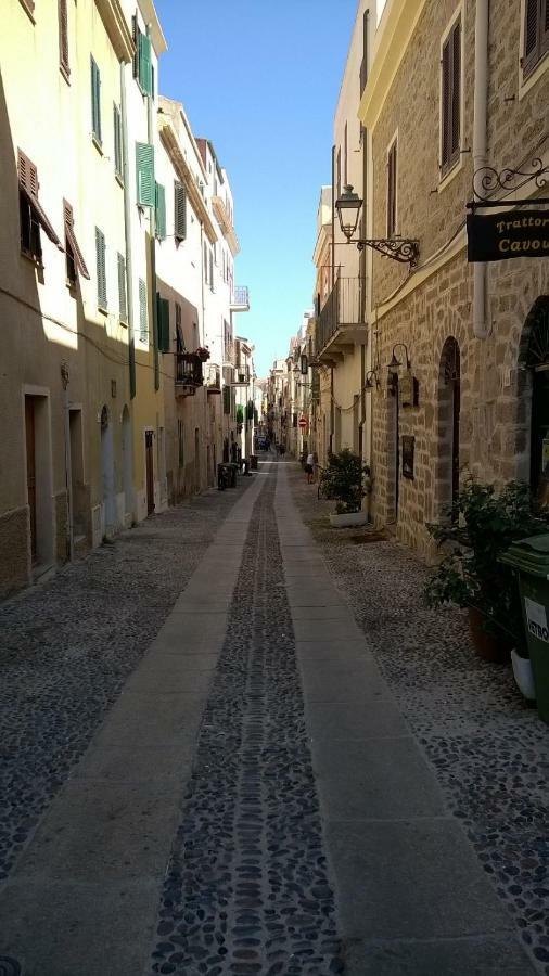 Apartment In The Heart Of The City Alghero Exterior foto
